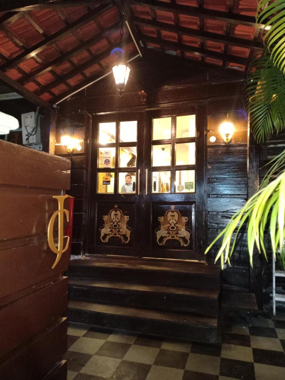 Jc Chalet Mumbai Bagian luar foto