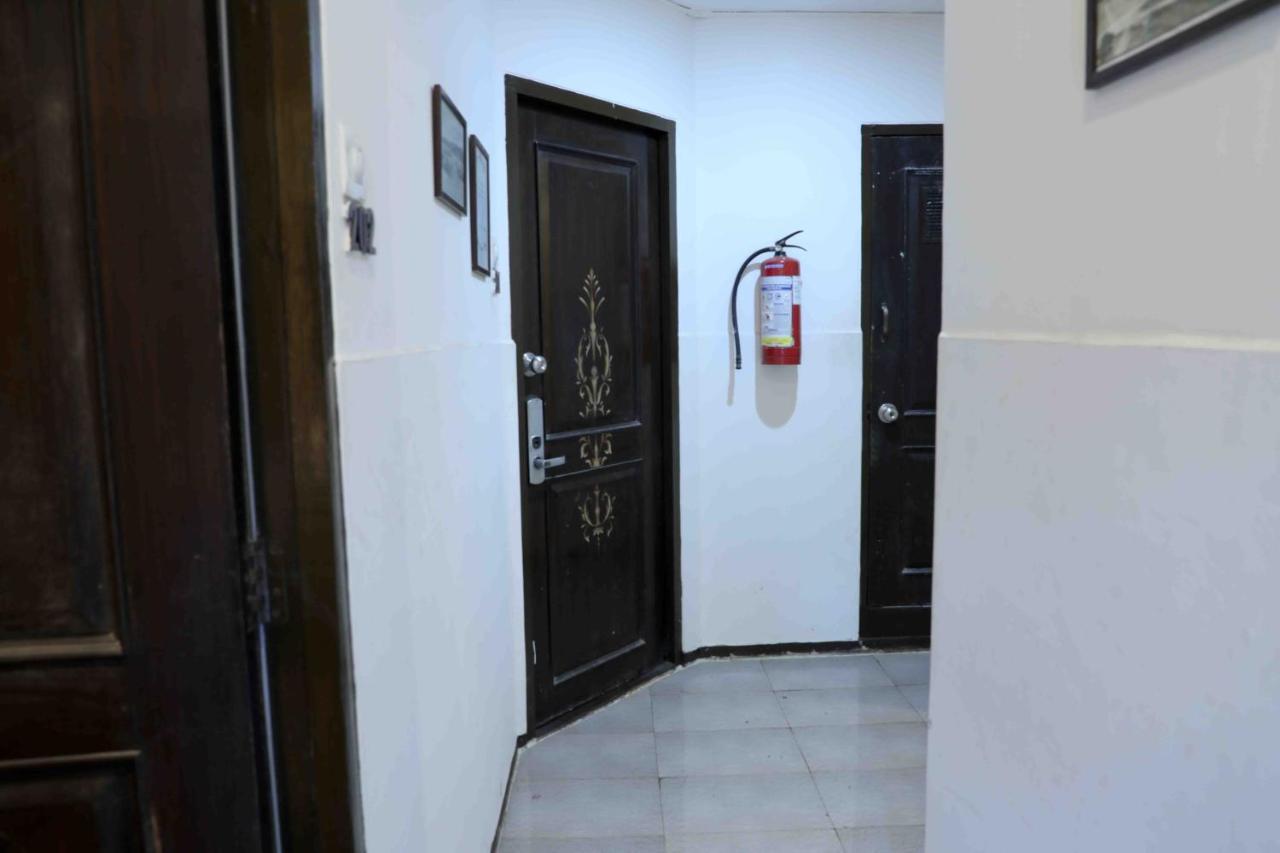 Jc Chalet Mumbai Bagian luar foto